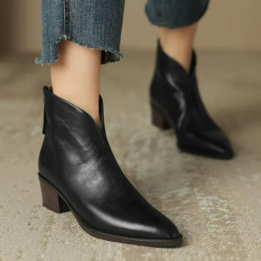 MAISON LORÉ™ | Bottines en cuir à talon bas